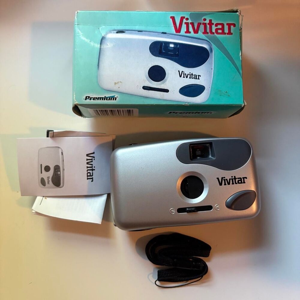 VINTAGE Vivitar Premium 35mm Reusable Camera 050-80375